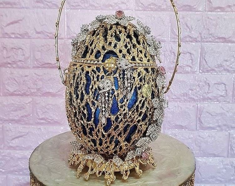 Debbie Wingham’s Upcycled Easter Egg Purse